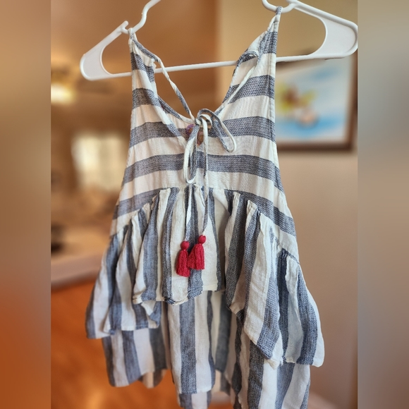 Halter Top - Picture 2 of 3